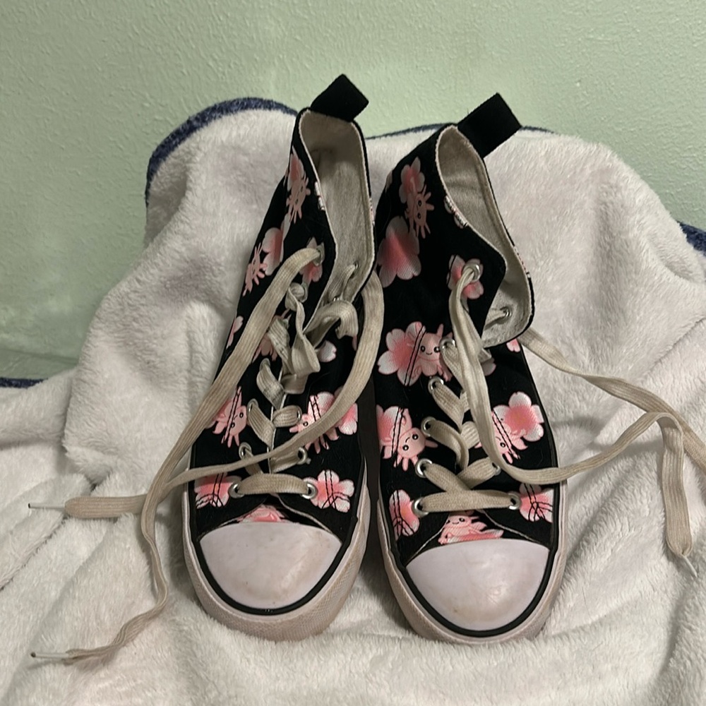 Hot Topic Axolotl Shoes Size 7 High Tops
